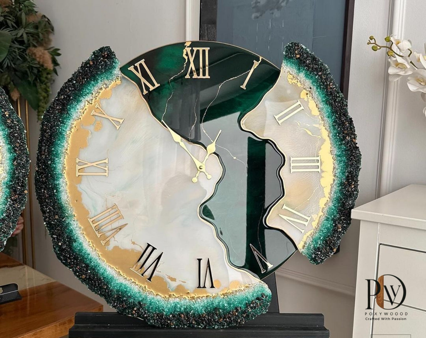Golden Streams Harmony Richly Detailed Epoxy Resin Clock