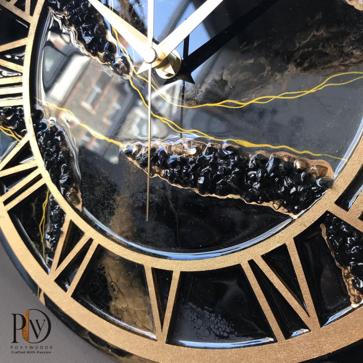 Midnight Gold Luxury Resin Wall Clock
