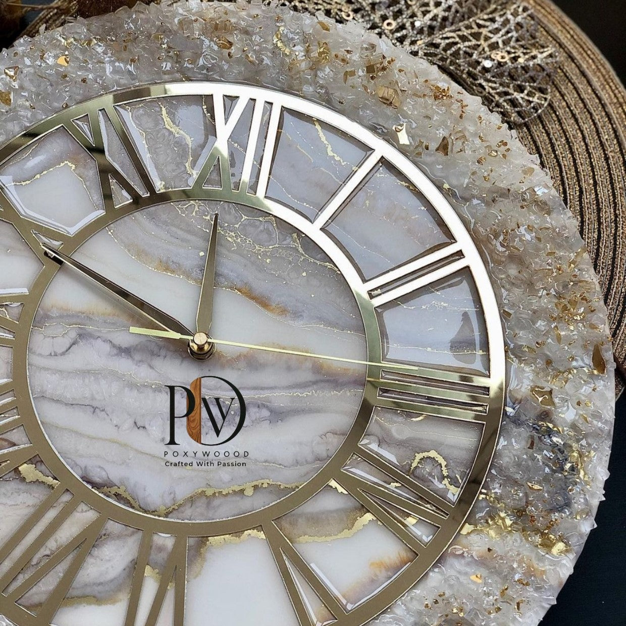 Champagne Crystal Wall Clock – Elegant Modern Design